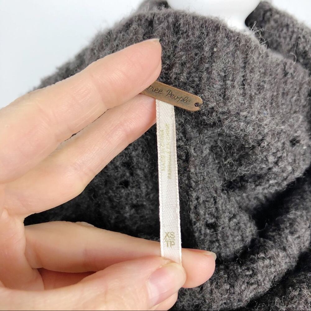 Free People General Shrunken Pullover Sweater in Brown XS - Picture 14 of 15